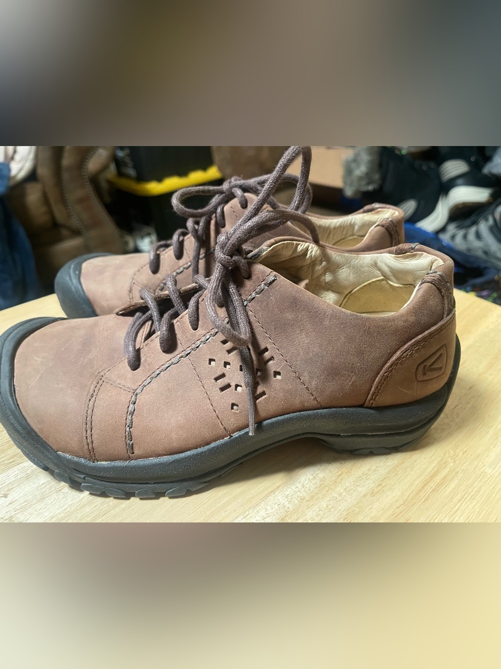 Keen Womens Size US 6.5 Walking Shoes Brown Leather Lace Up Hiking Trail